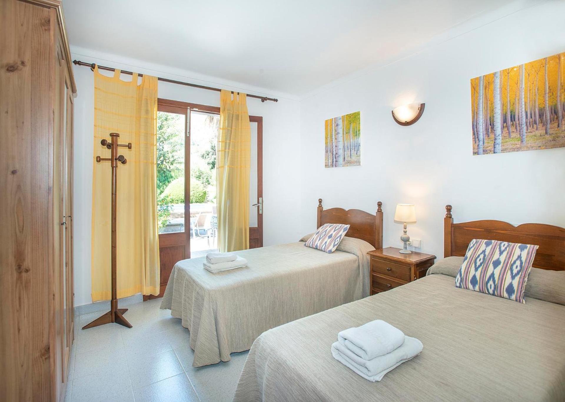 Villa Pina By Vintage Travel